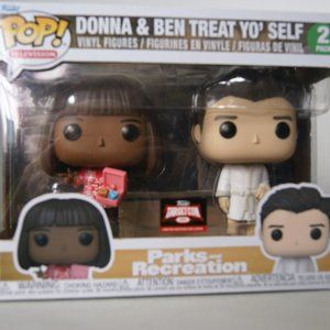 pop! television PARKS AND RECREATION DONNA AND BEN TREAT YO'SELF 2 PACK